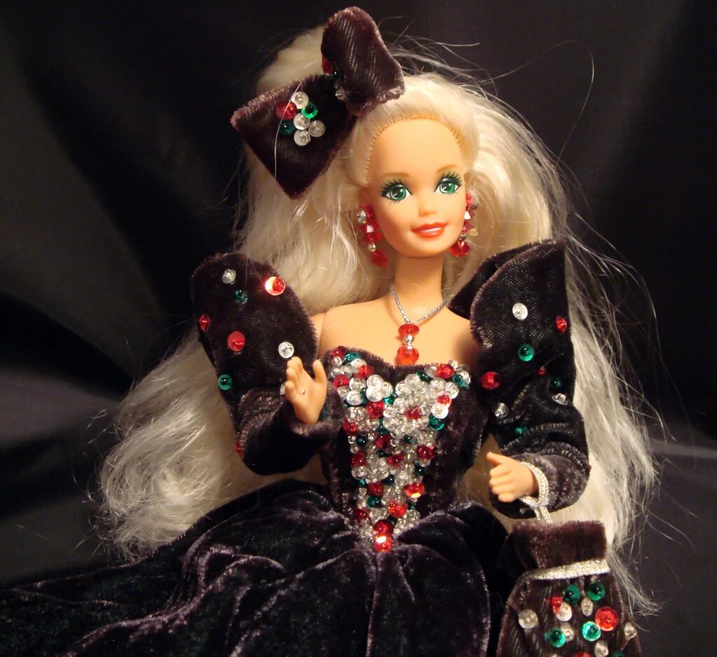 Barbie happy. Барби хэппи холидей 1991. barbie happy holidays 1991. туфли happy holiday barbie 1991. барби холидей найт 1991.