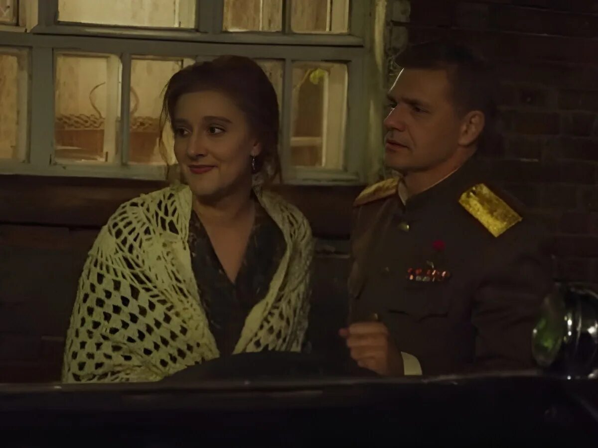 Генерал репнин раневская. Лев аннинский в фильме подкидыш. Петр репнин фото подкидыш. Маршал толбухин и фаина раневская. Репнин и раневская.