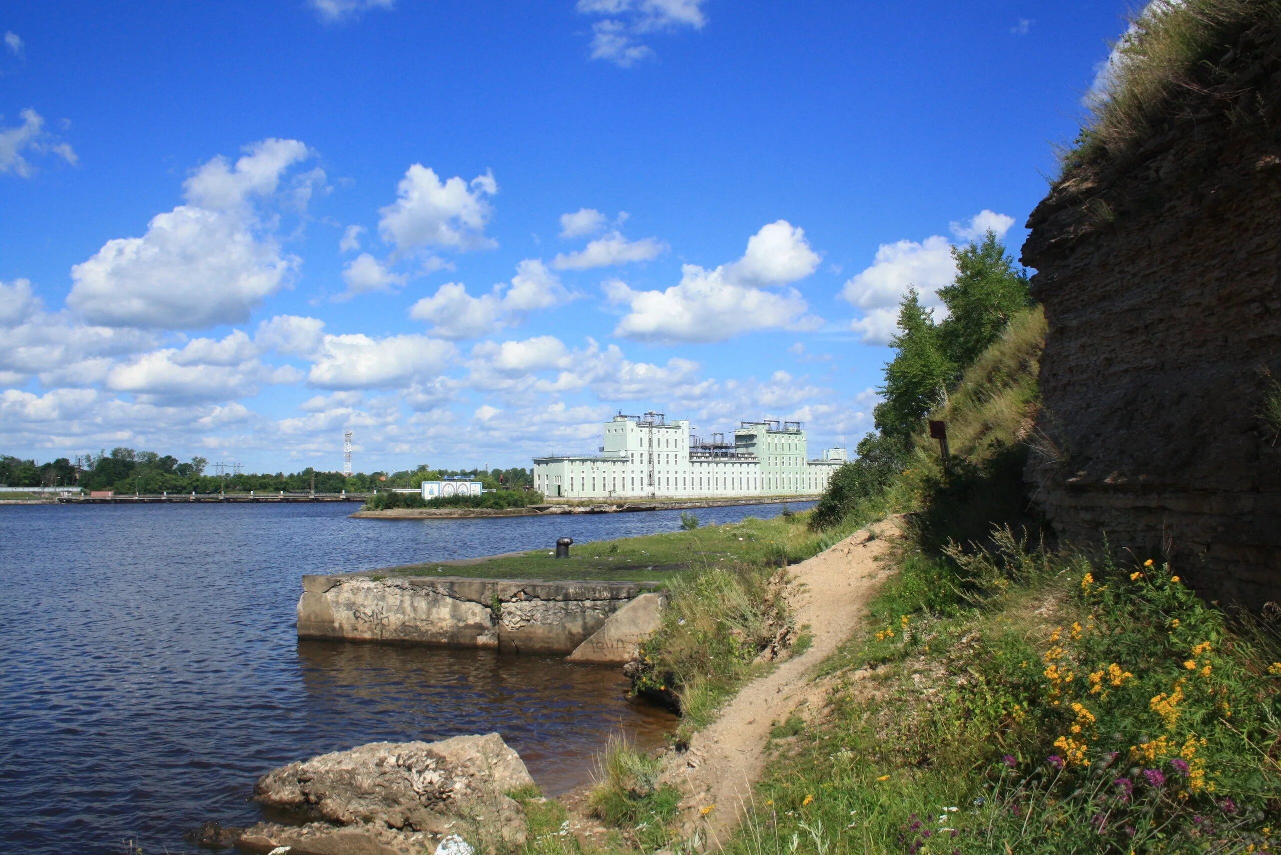 Берег реки волхов в великом новгороде. Длина волхова. Длина волхова. Длина волхова. Карта глубин волхова в районе старой ладоги.