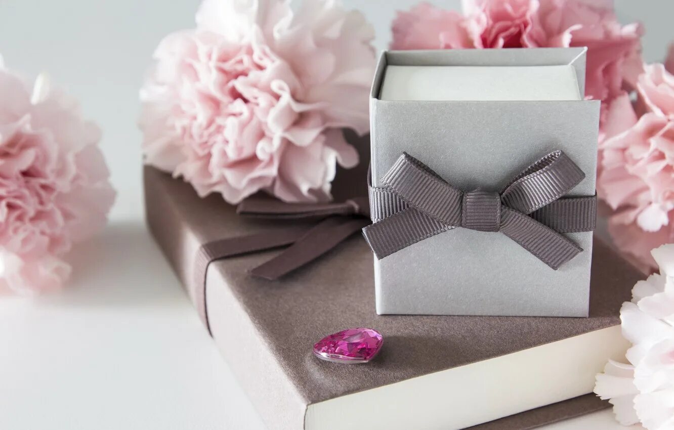 Нежность в подарок. Красивые коробки. Красивые подарочные коробки. Подарочная коробка с бантом. Подарочные коробки розовые.