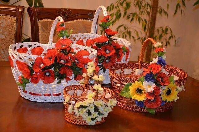 Красиво оформить корзину. Украшение пасхальной корзины. декор корзины на пасху. украсить пасхальную корзину. украсить корзинку своими руками.