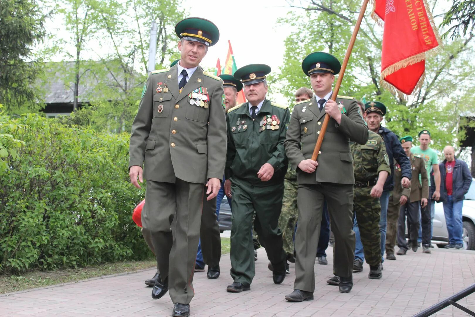 Ленинск-Кузнецкий памятник воинам интернационалистам. Памятник воинам афганцам в Ленинске-Кузнецком. Ленинск военкомат. Военкомат ленинск кузнецкий