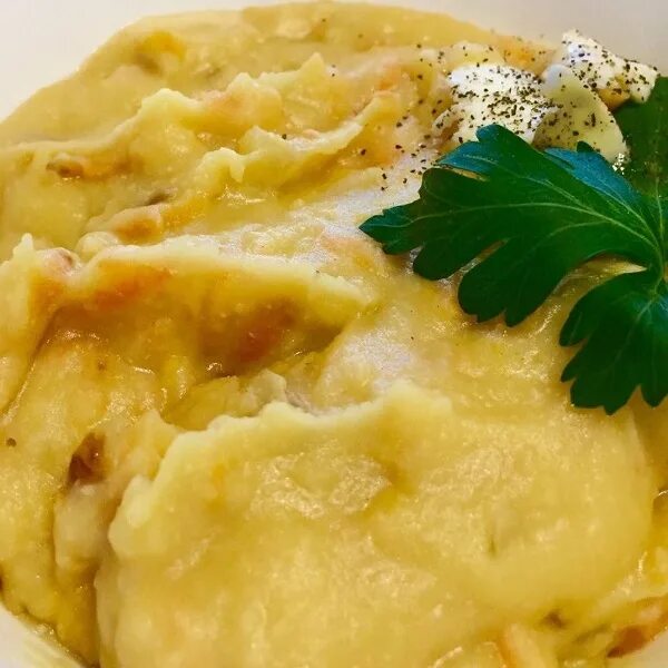 Как приготовить пюре из гороха вкусно. Гороховое пюре фото. Пюре из гороха. Гороховая каша с сыром. Гороховое пюре фото.