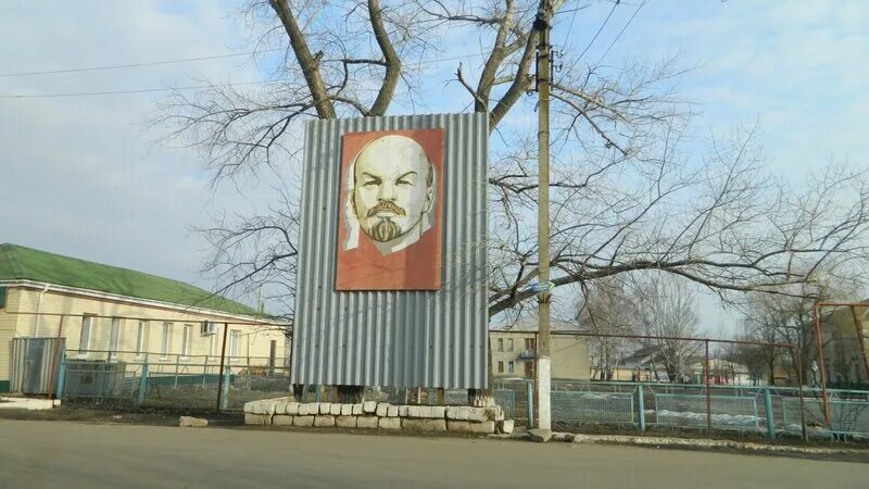 Меловое луганская. Меловое луганская обл. Улица дружбы народов меловое. Меловое луганская обл. Меловое луганская обл.