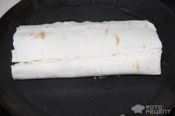 шаурма обжаренная. приготовление шаурмы. рецепт шавермы на сковороде. шаверма на сковородке. рецепт шавермы на сковороде.