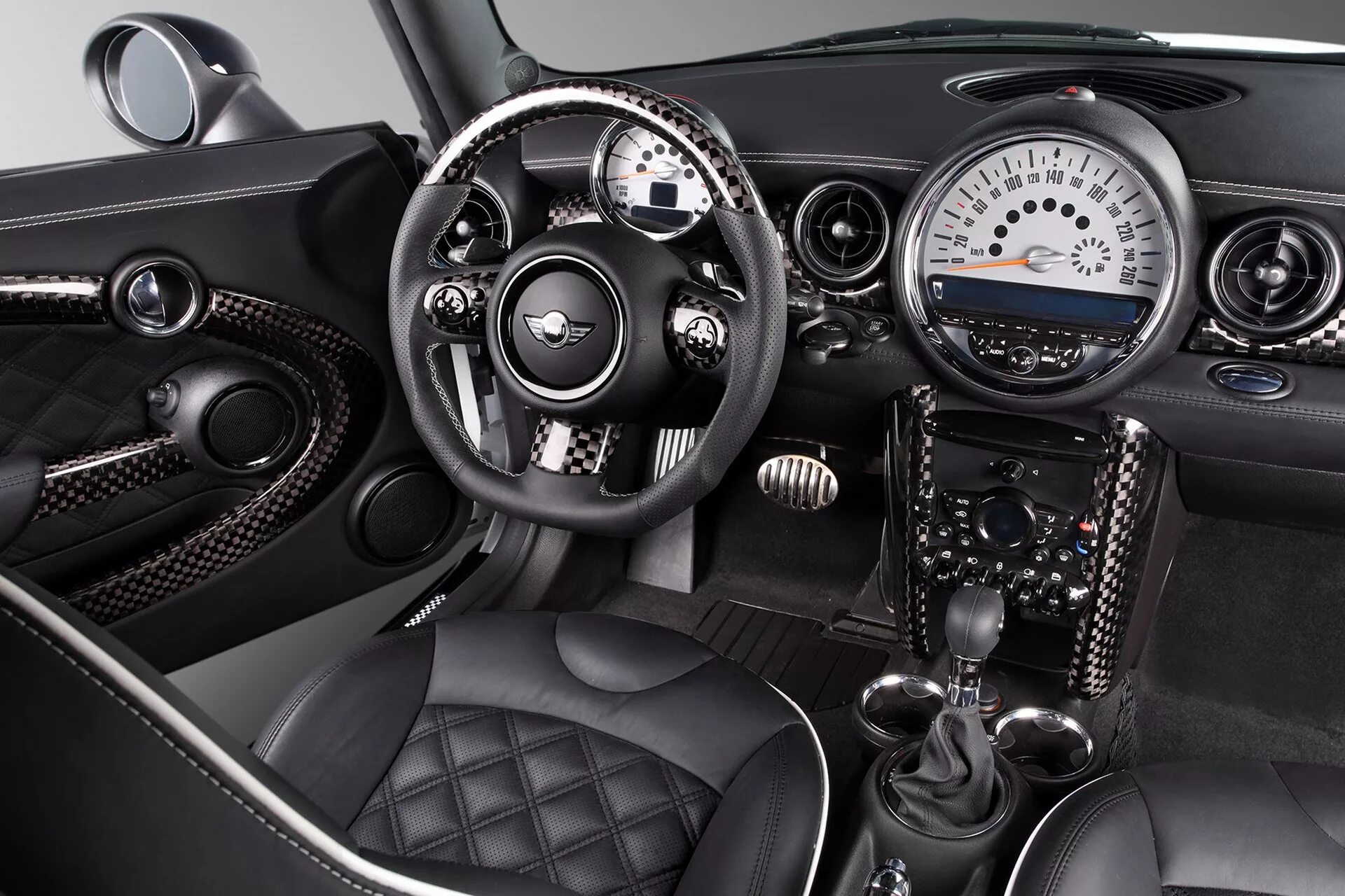 Mini cooper s f56 салон. Mini cooper салон. Mini cooper r56 салон. Мини купер 2014. Салон мини купер 2000.