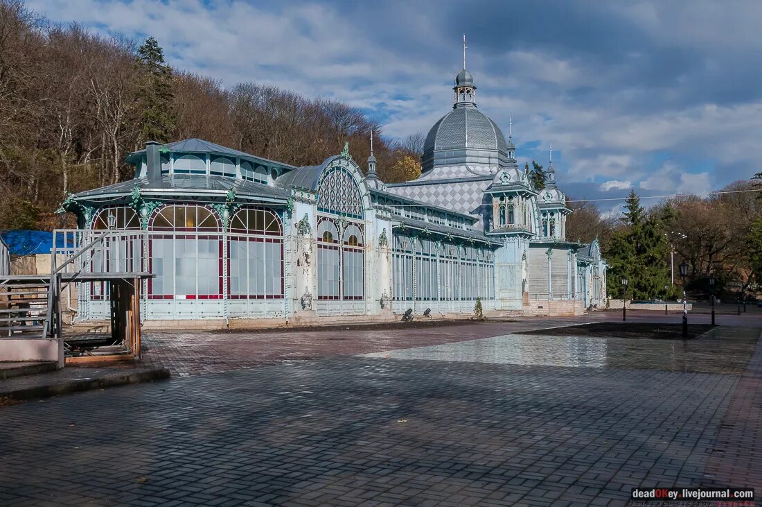 Железноводск пушкинская. Пушкинская галерея Железноводск. Железноводск достопримечательности Пушкинская галерея. Курортный парк Железноводска Пушкинская галерея. Галерея Пушкина в Железноводске.