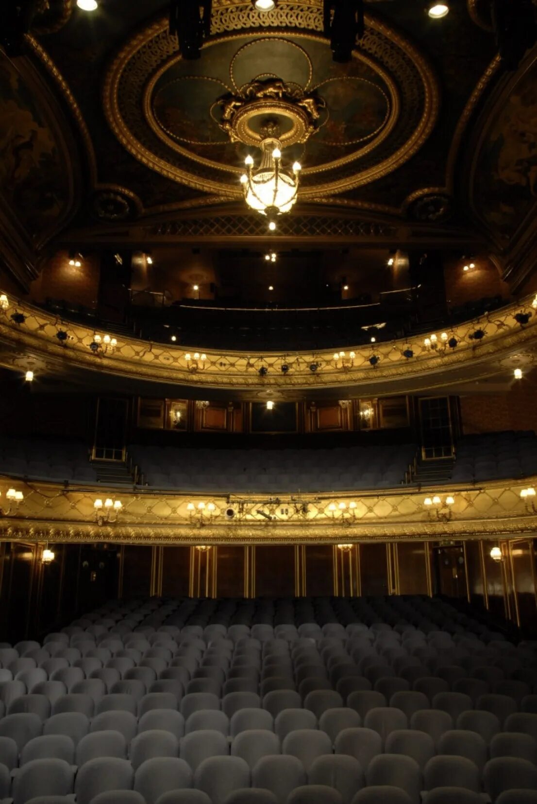 Театр Хеймаркет. Royal Haymarket. Театр рояль. Хеймаркет итальянский театр. Theatre royal haymarket