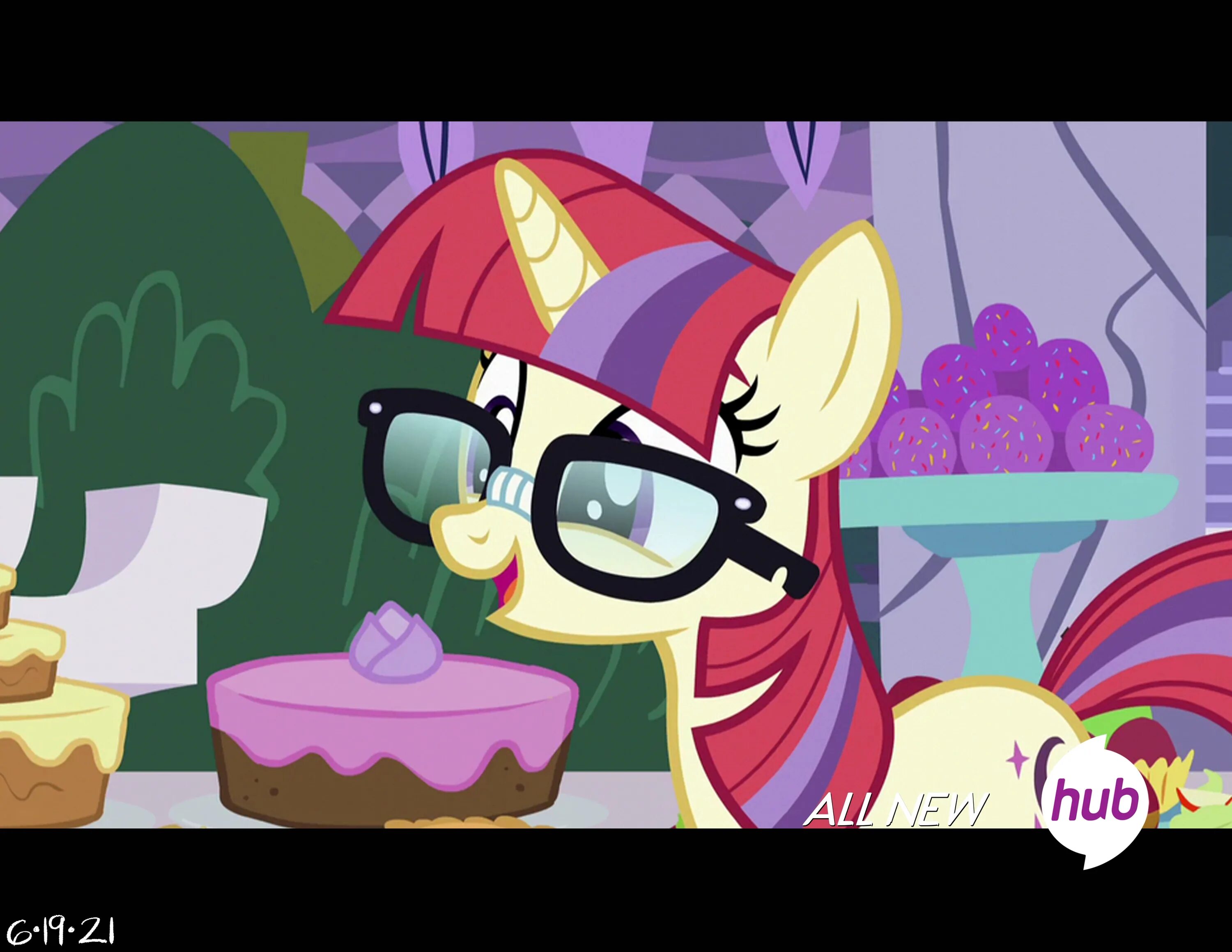 Мунденсер и твайлайт. Мунденсер. Мунденсер pony. Мунденсер. Млп мунденсер.