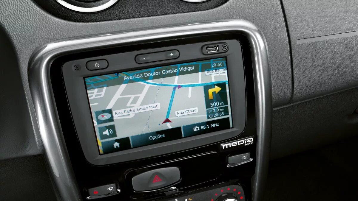 Media nav evolution характеристики мощность. 7 дюймовый навигатор рено дастер. Обновить навигатор рено. Обновить навигатор рено. Мультимедийная навигационная система media nav 4.