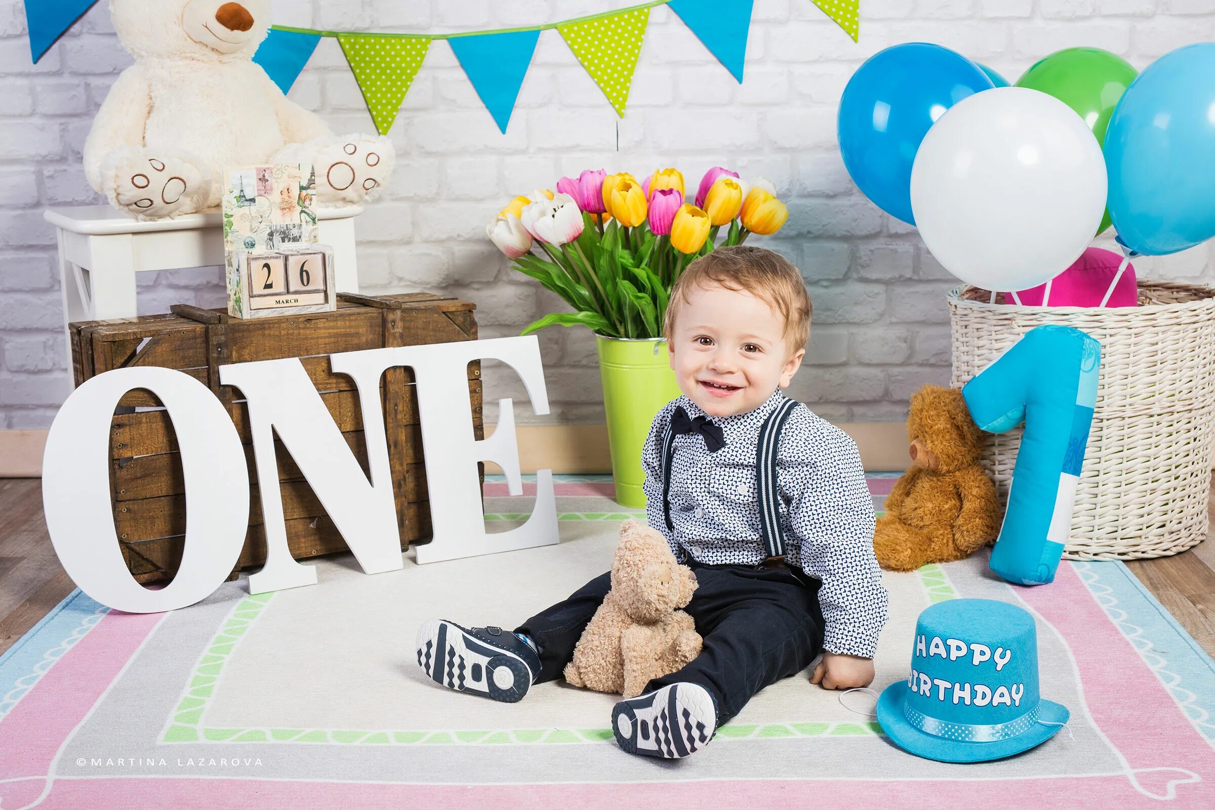 Новорожденный ребенок. Новорождённые дети. Мама с ребенком в роддоме. Детский дордер ден ражценяа. Смертность при родах в роддомах.