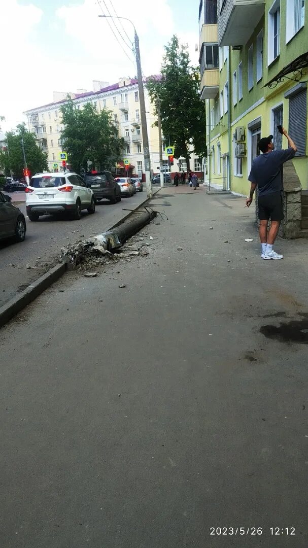 Подольск 1 мая 2010. Подольск район щербинка. Типичный подольск сегодня. Авария на южном обходе подольска. Типичный подольск сегодня.