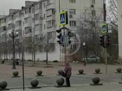 Холодный порывистый ветер в новороссийске 4
