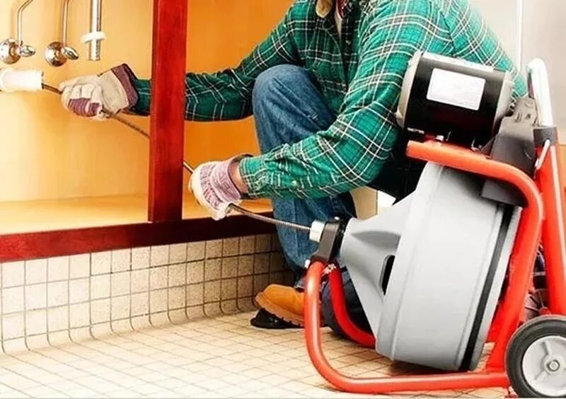 Прочистка засоров канализационных труб. Прочистка канализации в квартире. Ridgid для канализационных труб. Устранение засоров канализации. Прочистка засоров труб канализации.