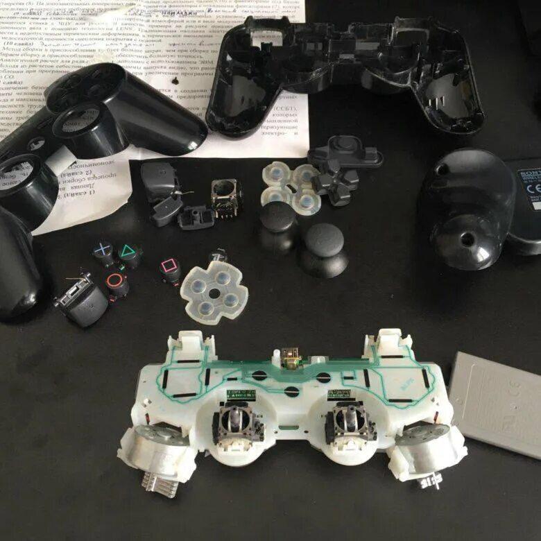 Запчасти для джойстика. 3d аналог Dualshock 4. Dualshock 3 запчасти. Запчасти Dualshock 4. Запчасти для дуалшок 4.