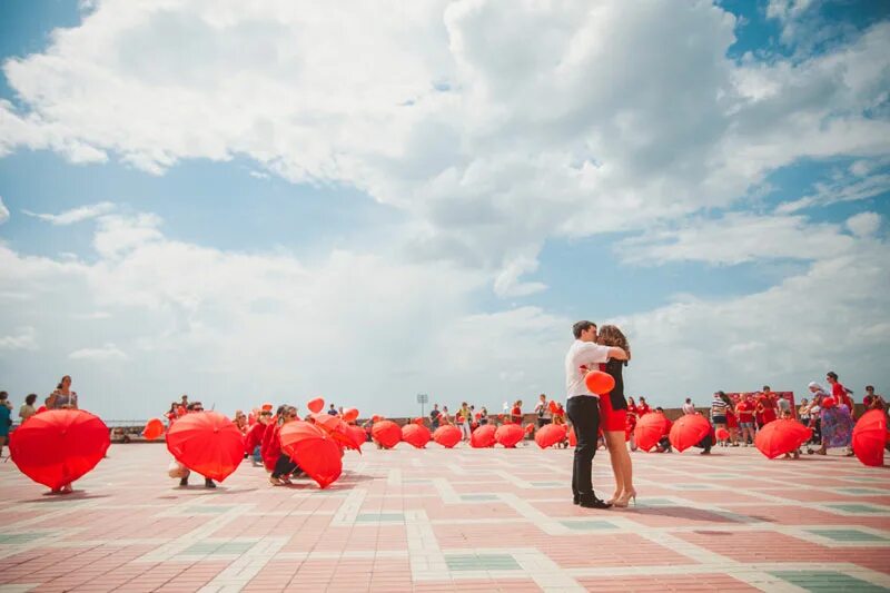 казань люди. сердце из людей флешмоб. сердце города это люди. городские арт объекты. сердце города это люди.