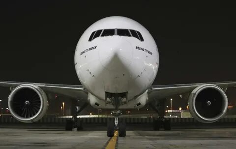 Боинг 777 сколько топлива