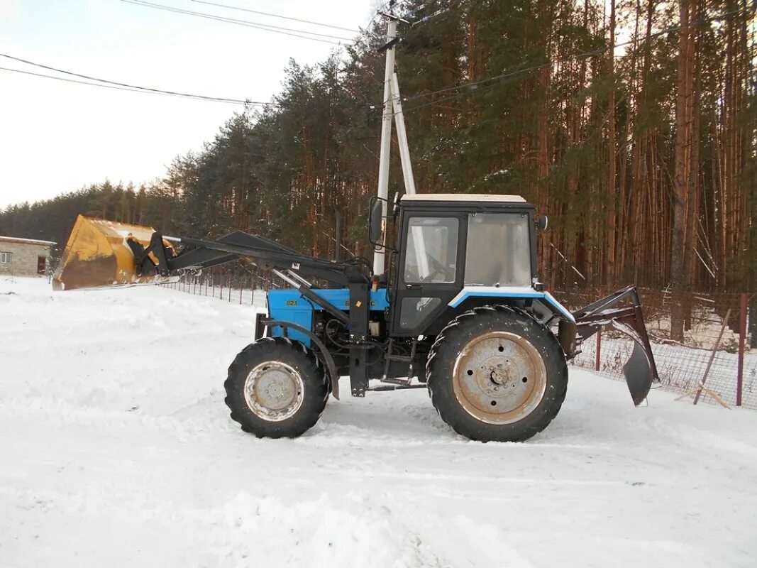 Тракторные услуги. Услуги трактора МТЗ 82. Услуги трактора МТЗ 80. МТЗ 82.1 С плугом. Буксировка МТЗ 82.