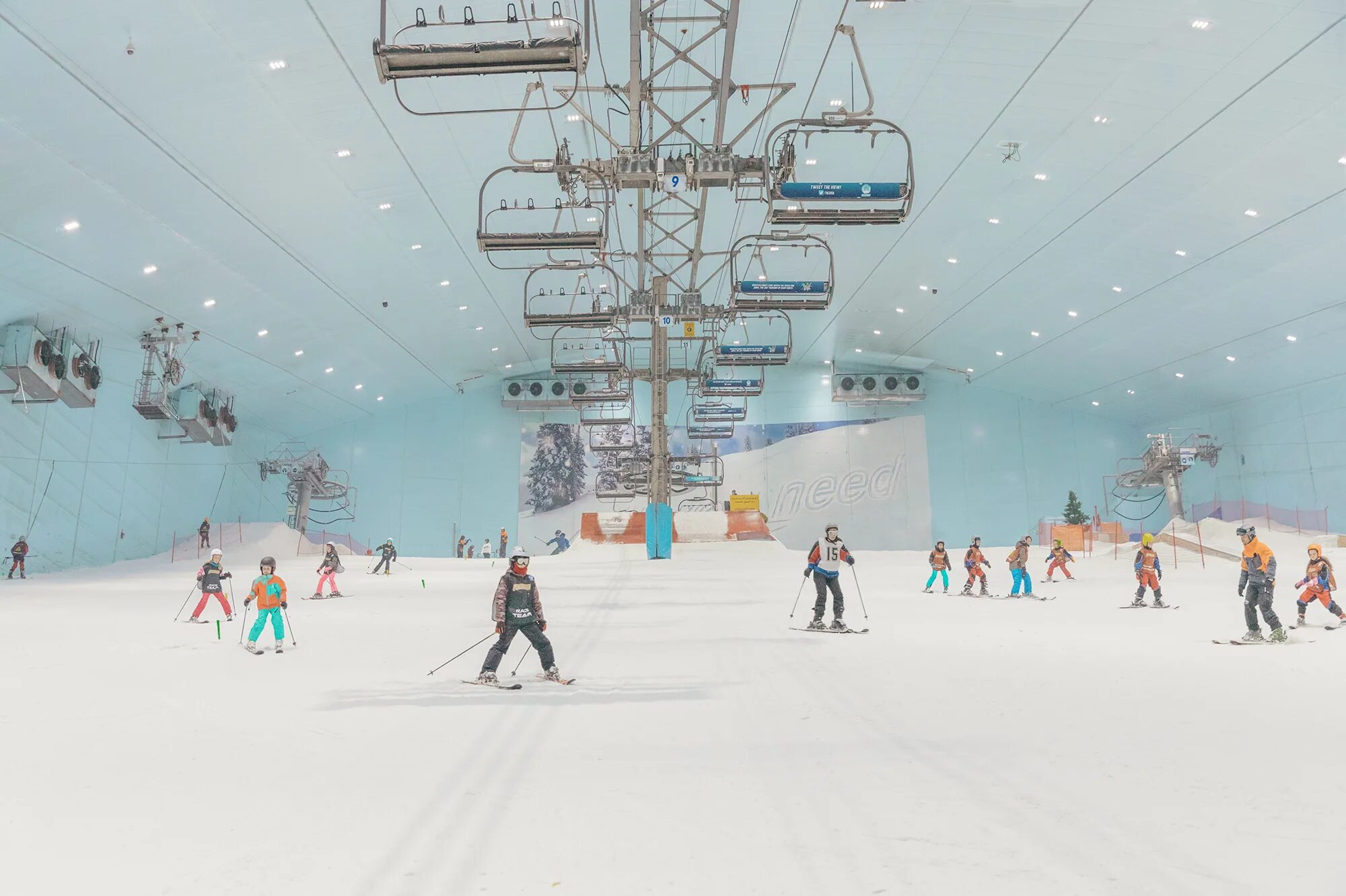 Дубай горнолыжный. Горнолыжный комплекс ски Дубай. Ski Dubai Дубай. Дубай Молл горнолыжка. Горнолыжный комплекс «ски Дубай» (г. Дубай).
