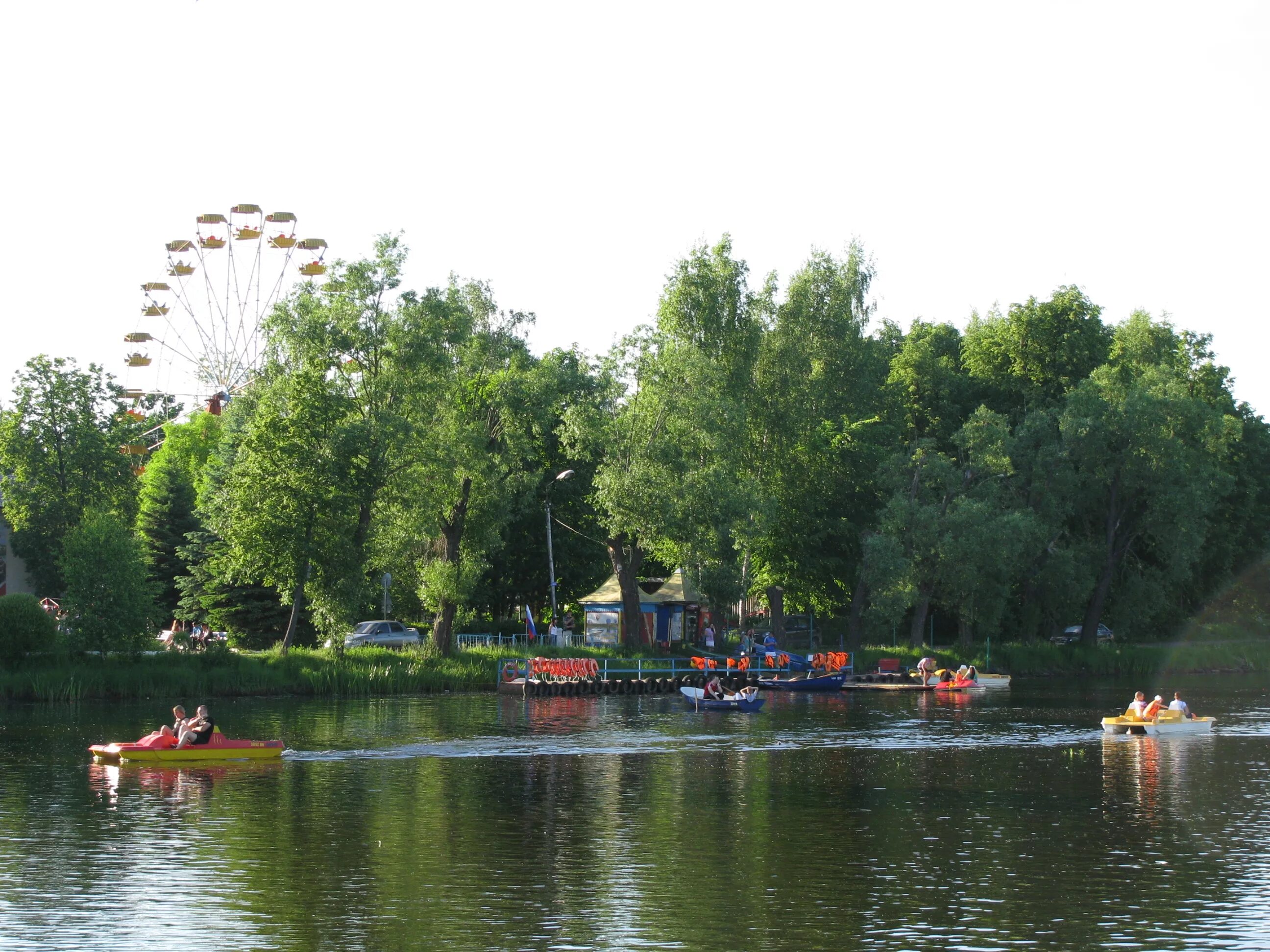 Великие Луки парк. Луки парк Великие Луки. Городской парк Великие Луки. Луки парк Великие Луки аттракционы.