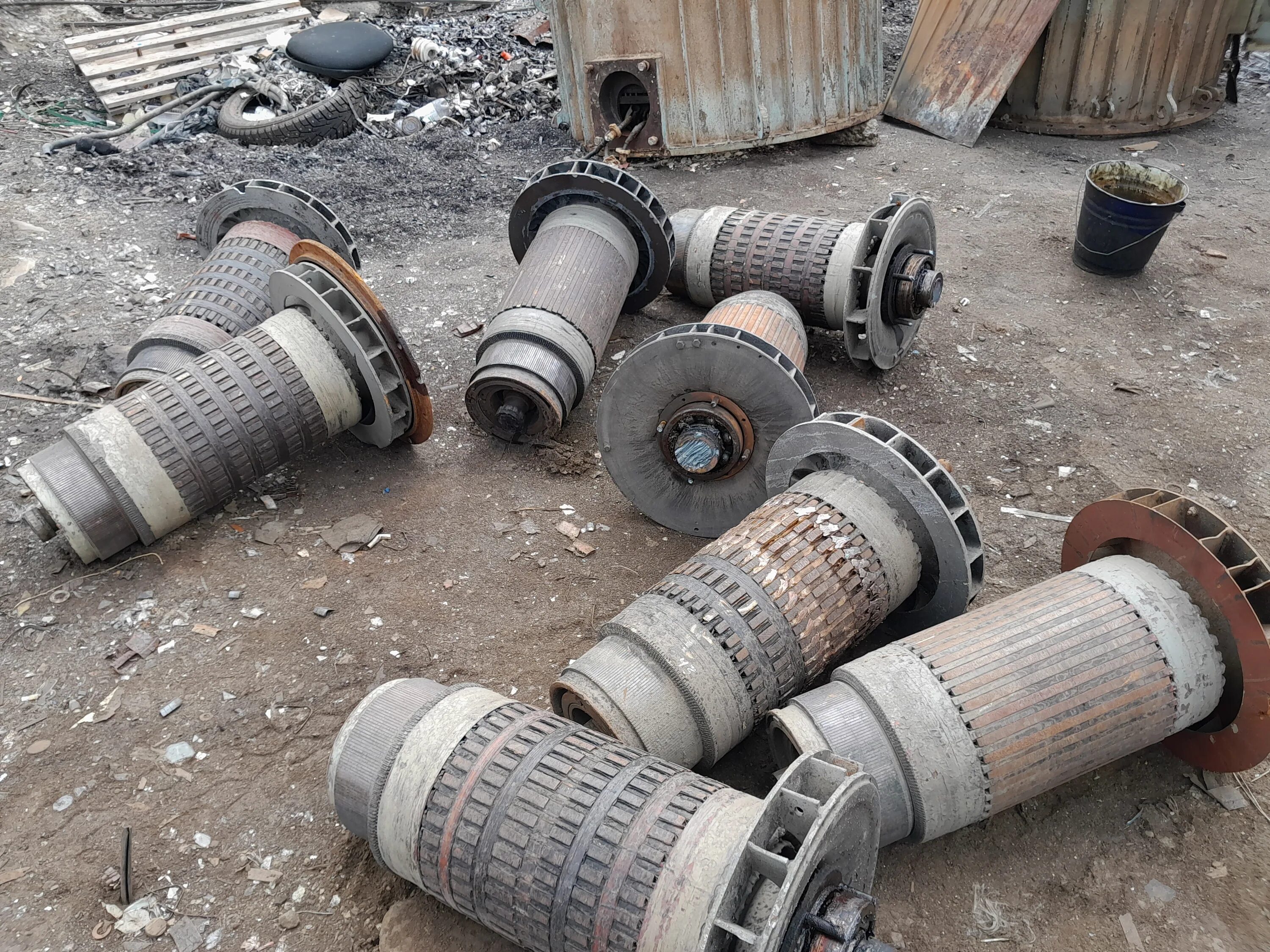 скупка электродвигателей. скупка электродвигателей. электродвигатель металлолом. лом меди в электродвигателе. лом электродвигателей.