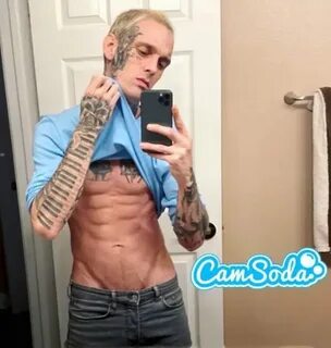 Así fue el primer show porno de Aaron Carter en directo.