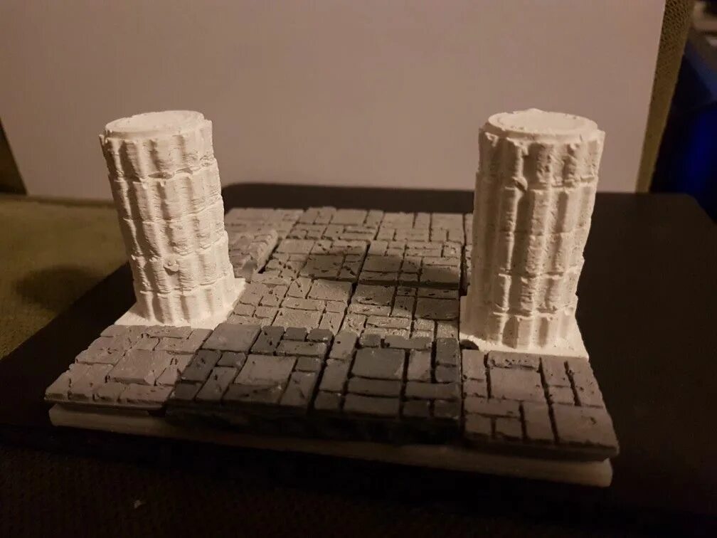 Column game. Column game