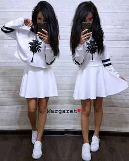 Спортивный костюм с юбкой