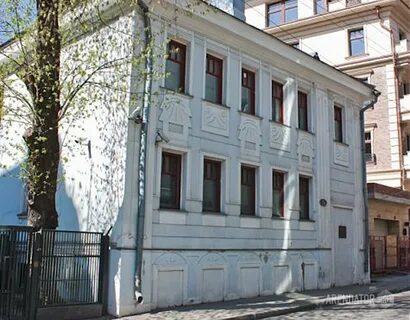 Москва октябрьская 12