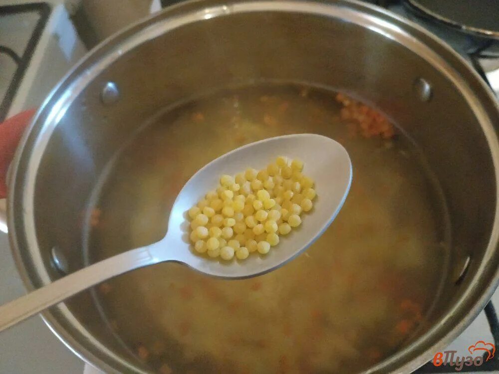 Суп с птитим. Суп с чечевицей и птитимом. Суп с птитимом и курицей. Суп с пастой птитим.