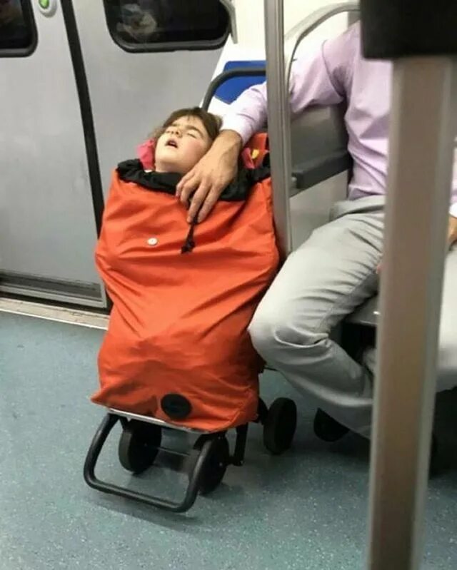 Странный вставать