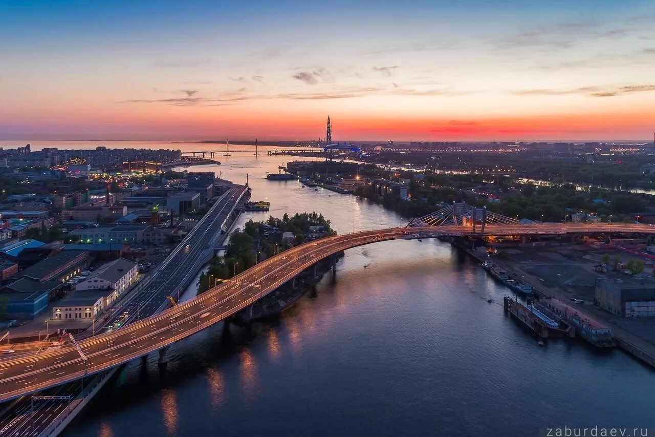 Мост Бетанкура в Санкт-Петербурге. Мост Бетанкура СПБ. Вантовый мост Бетанкура в Санкт-Петербурге. Мост на васильевский остров