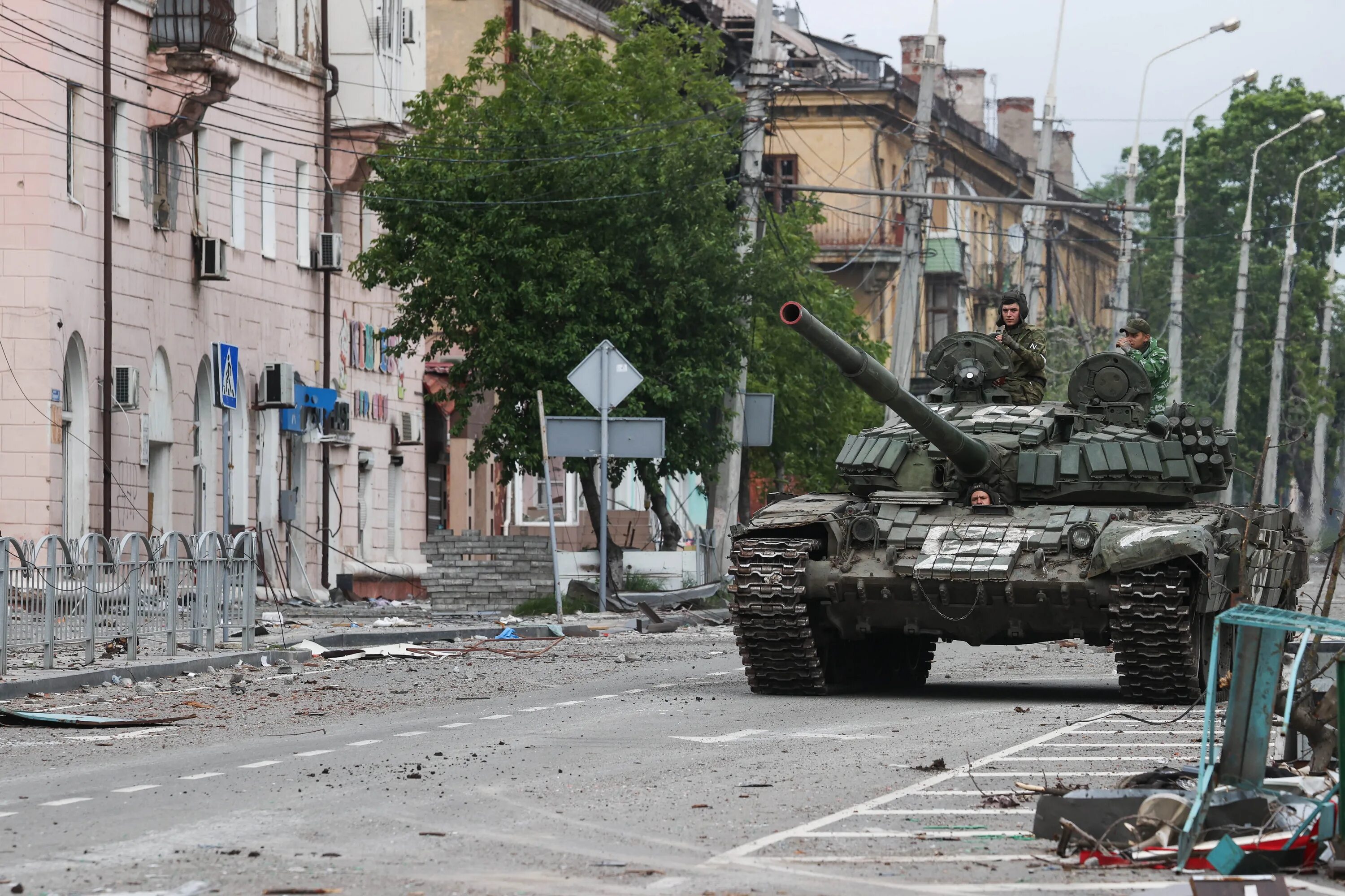 Сайт военные украине сегодня. Военные Украины. Военная техника Украины. Военные действия на Украине.