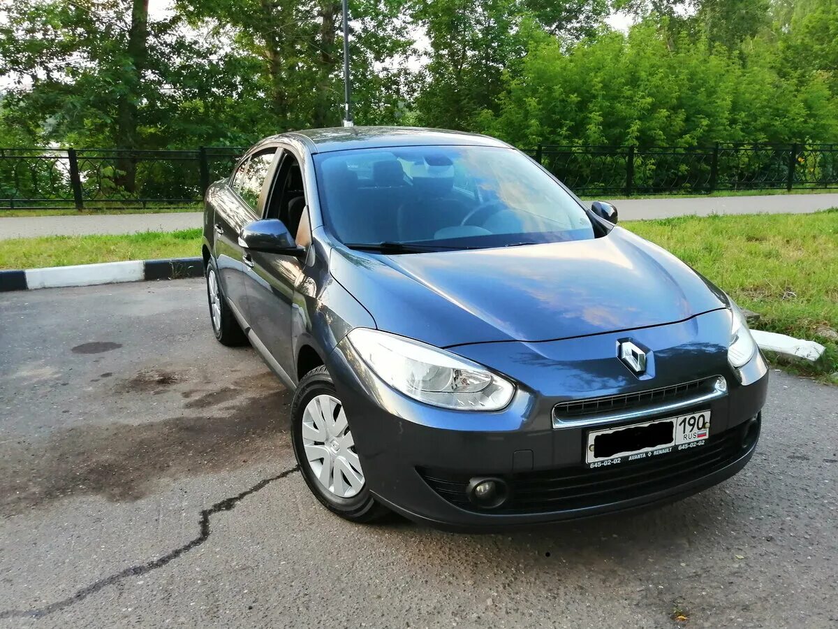 Renault fluence 1.6. Рено Флюенс 1. Рено Флюенс 1.6. Renault Fluence 1.6 at, 2010. Рено Флюенс 2011.