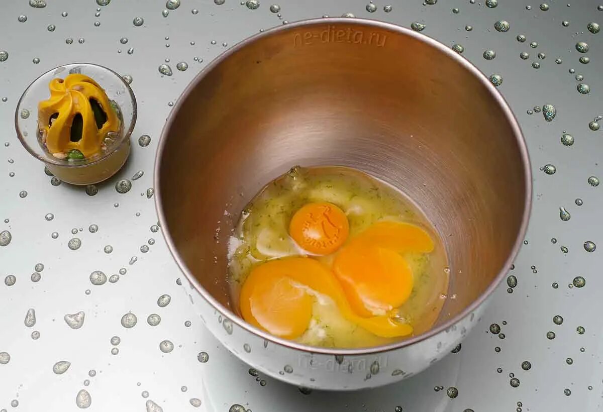 Домашнее яйцо лимон. Яйцо и лимон. Домашнее яйцо лимон. Яйцо в лимонном соке. Лимон в сахаре.