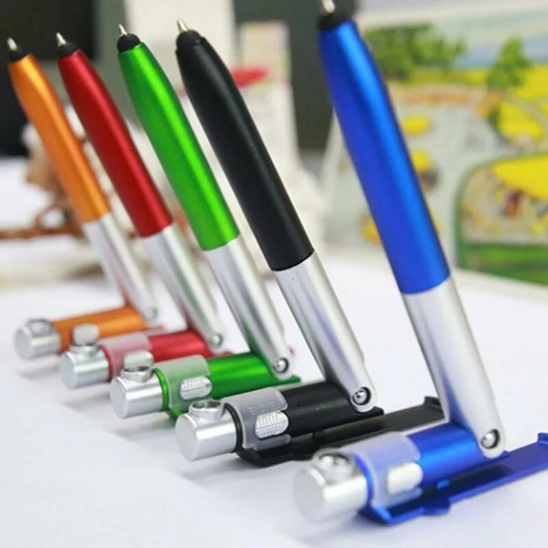 Fold pen. Ручка фонарик подставка для телефона. Ручка подставка с фонариком. Стилус фонарик ручка подставка. Ручка 4 в 1 с фонариком и подставкой для телефона.