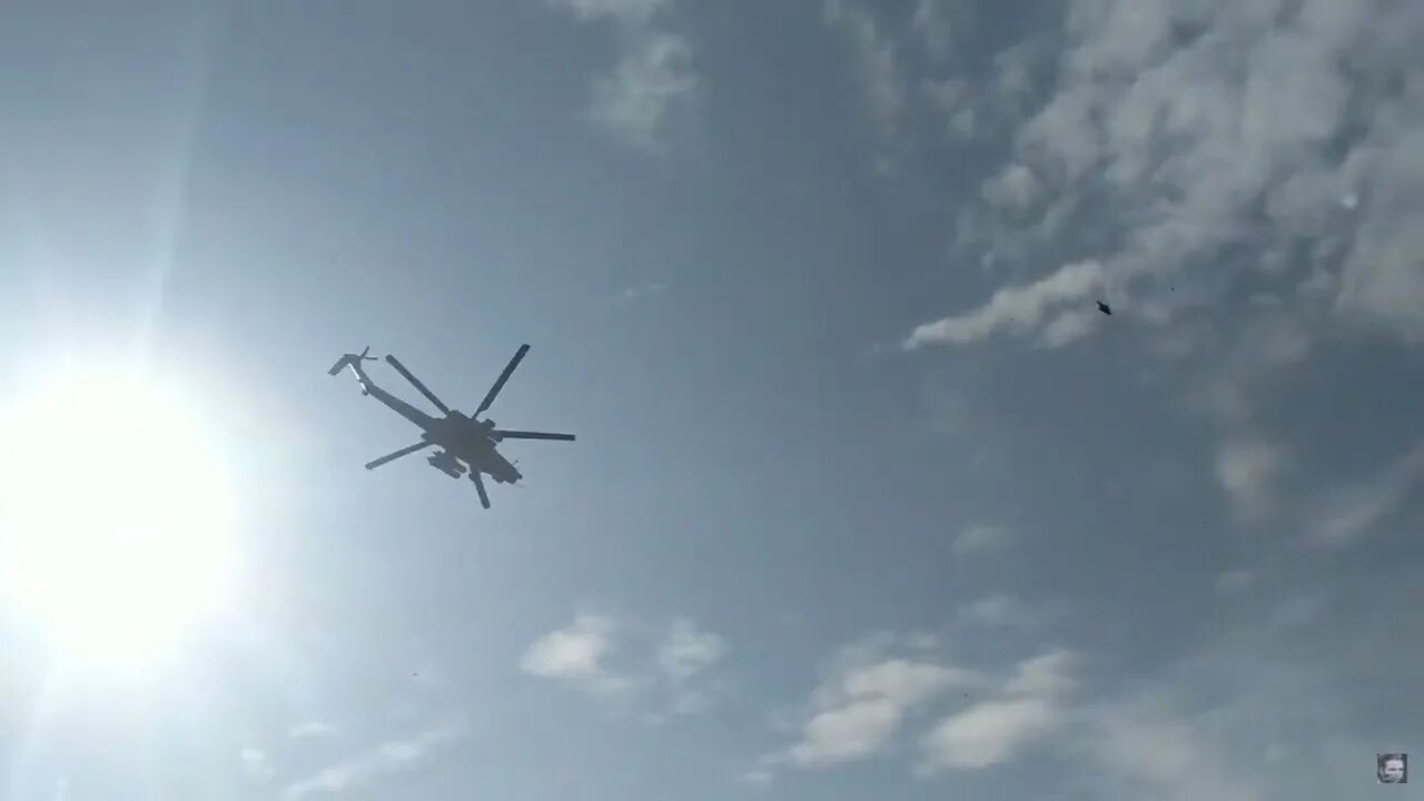 Вертолеты Украины. Вертолеты над Украиной. Российские вертолеты над Украиной. Вертолет Херсон. Вертолет над железногорском