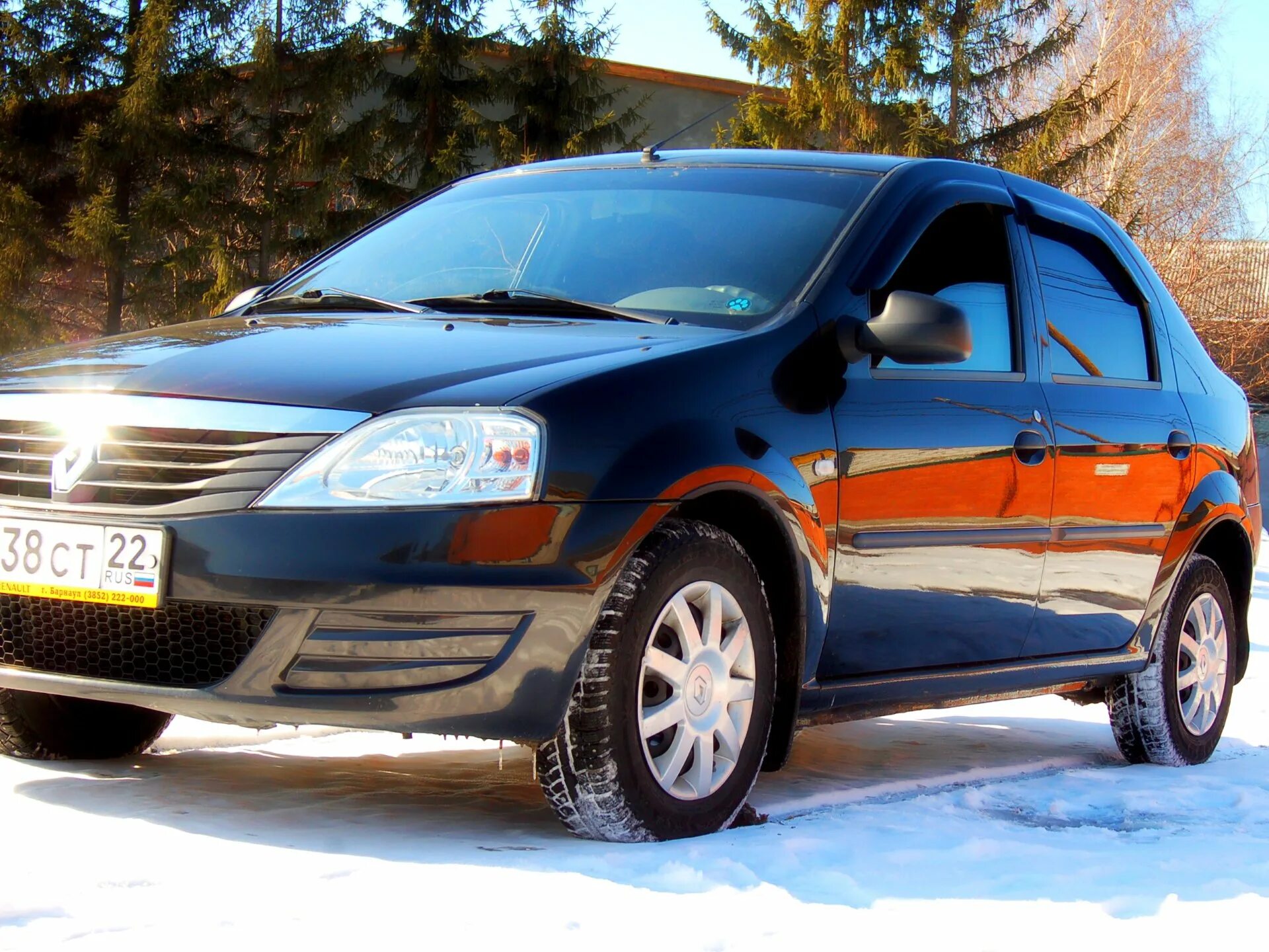 Купить логан в нижегородской области. Рено Логан перед. Renault Logan 1.3 Turbo. Renault Logan передом. Рено Логан 1.4 Нижний Тагил.