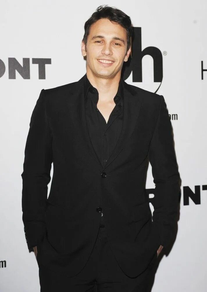 James franco в рост. Рост франко. Дэйв франко рост. Рост франко. Франко в полный рост.