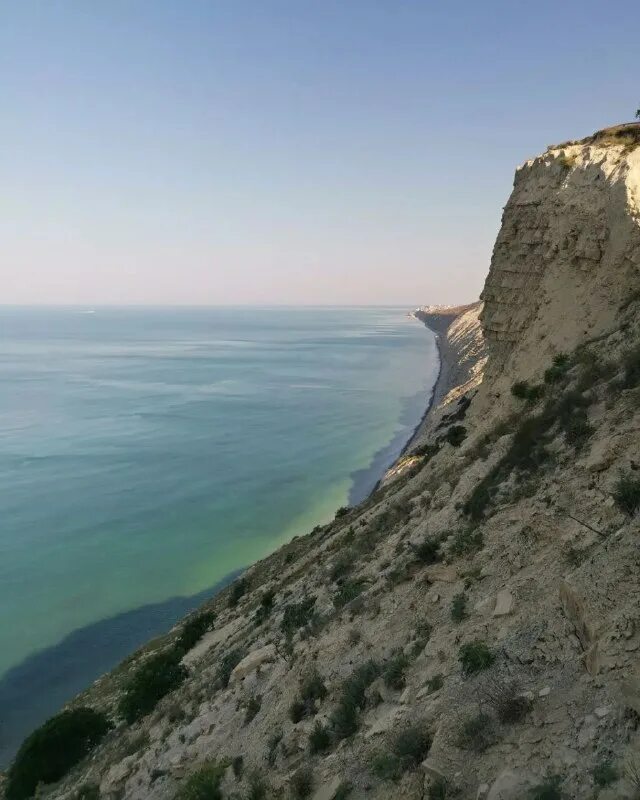 черноморское побережье кавказа анапа. мыс чуговкопас бетта. геленджик берег утес. небуг скала киселева. край юга.