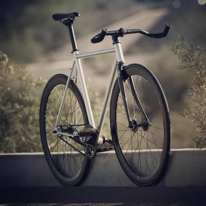 Fixed gear solid. Фикс велосипед. красивый фикс. красивый фикс байк. fixed gear bullhorn.