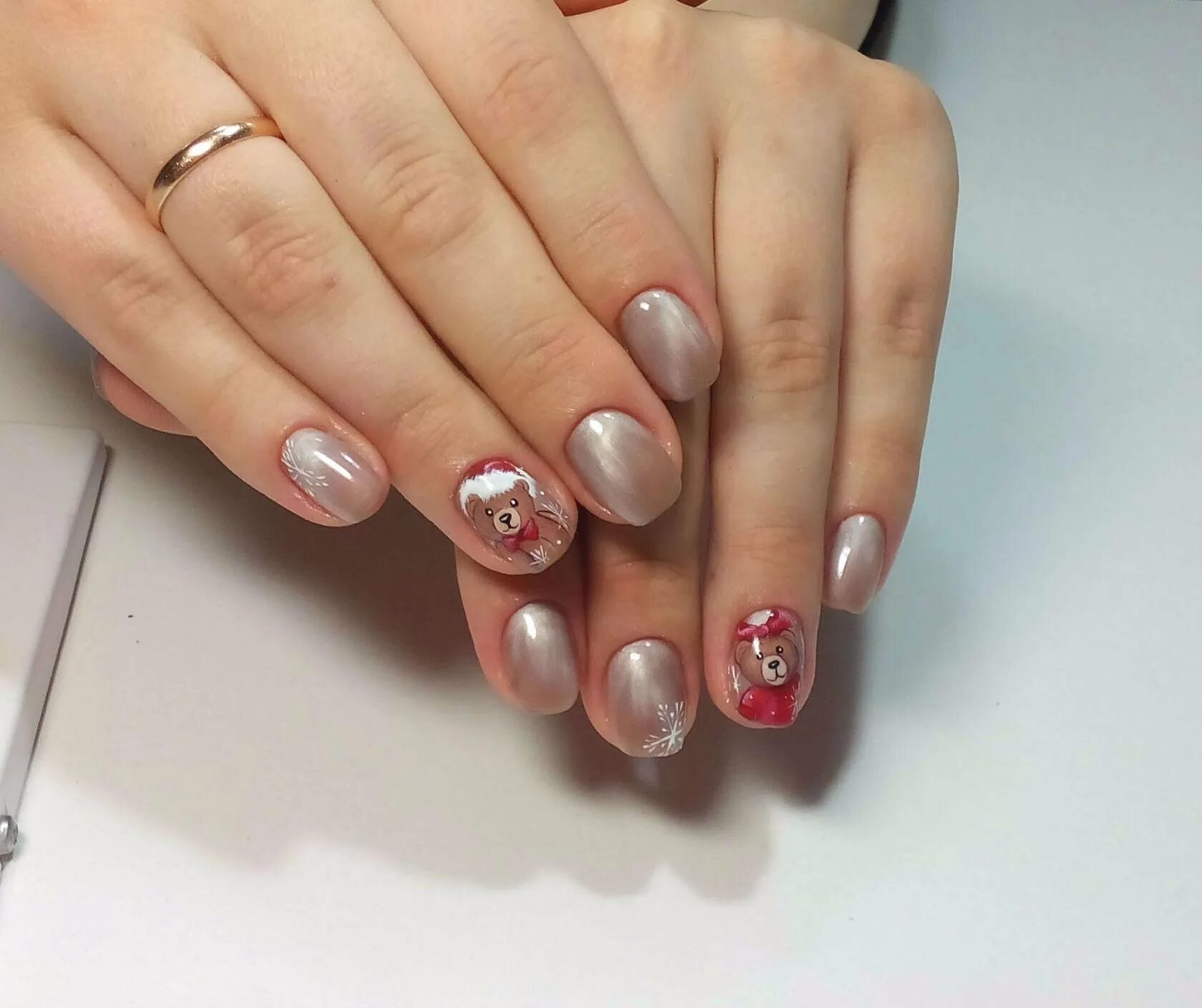50 Simple & Elegant Nail Ideas to Express Your Personality - The Cuddl Simple el