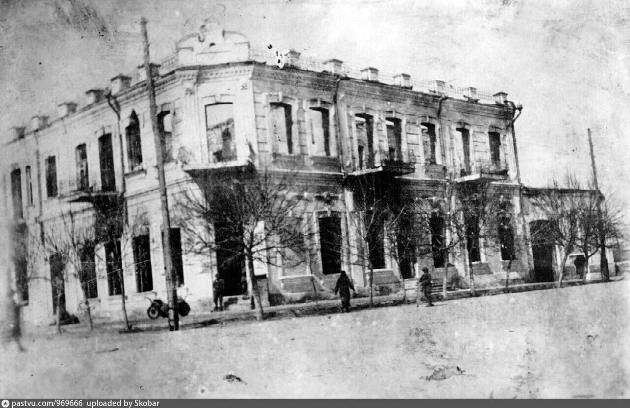 Черкесск история. Баталпашинск Черкесск. Черкесск 1925. Черкесск в 1825 году. Станица Баталпашинская.