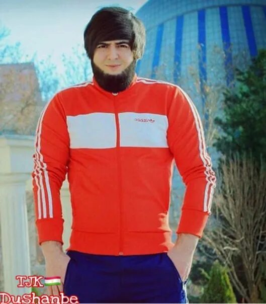 Включи таджик. Прическа мужской таджикский. Модные таджики одежда мужская. Спортивный костюм Tajikistan. Прическа мужской таджикский 2022.