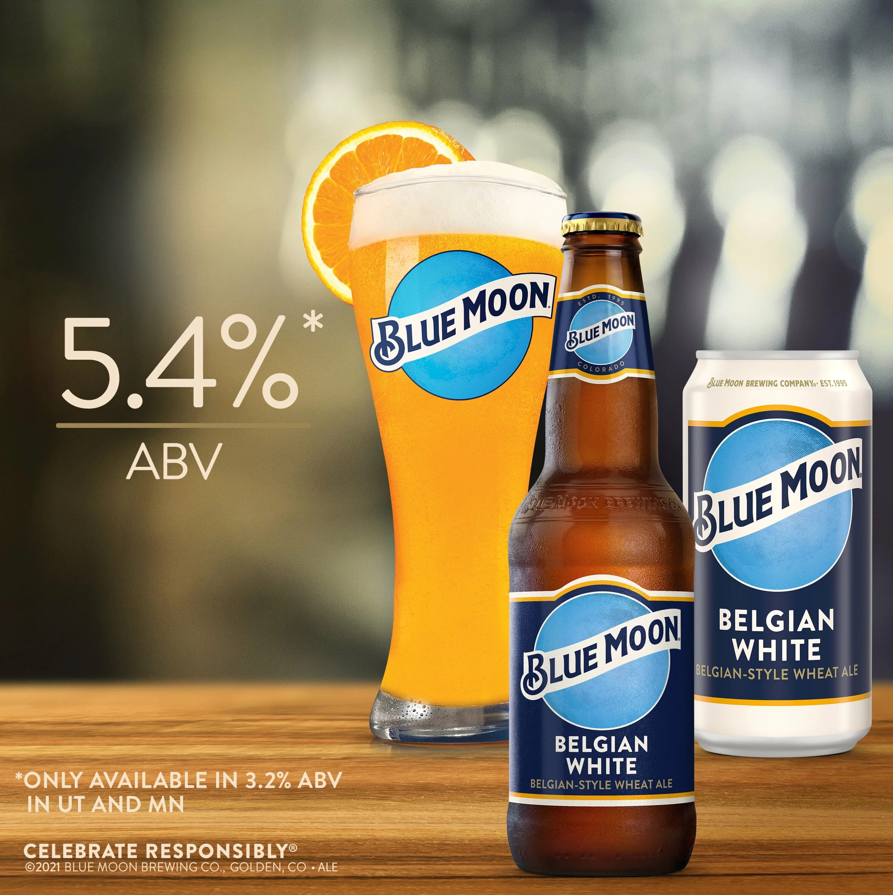 Пиво мун. Пиво Блю моон. Blue Moon Wheat Beer. Пиво Блю Мун Бланш. Blue Moon Belgian White.