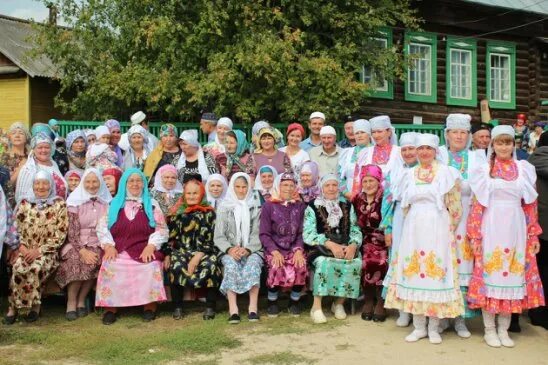 Ближняя деревня. Татарские деревни Нижегородской области. Татары в деревне. Жители татарской деревни. Нижегородские татарские деревни.