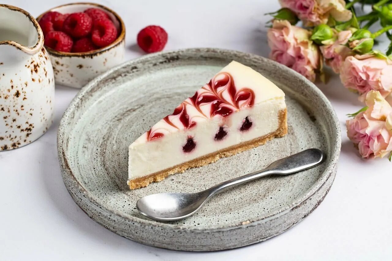 Чизкейк нью-йорк. Чизкейк беттис кейк. Cheeseberry чизкейк нью йорк классический. Чизкейк нью-йорк. Как выглядит чизкейк.