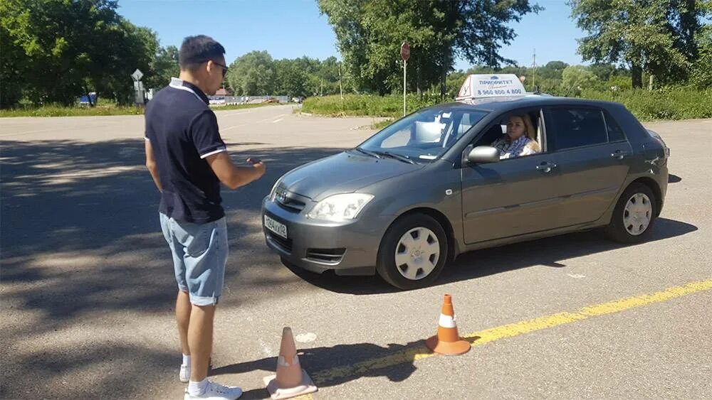 Автошкола приоритет Мурманск. Автошкола приоритет Уфа машины. Автошколы Уфы мотор.