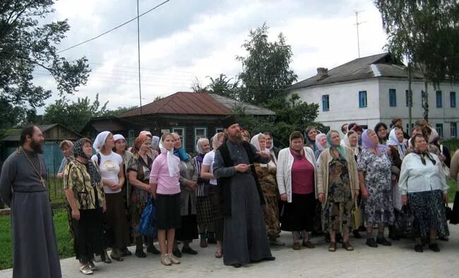 Погода в юрьев польском на 14. Небылое Юрьев-польского района. Село Небылое Юрьев-польского района Владимирской области. Юрьев польский паломнические поездки крест. Паломники женского Архангельского скита.