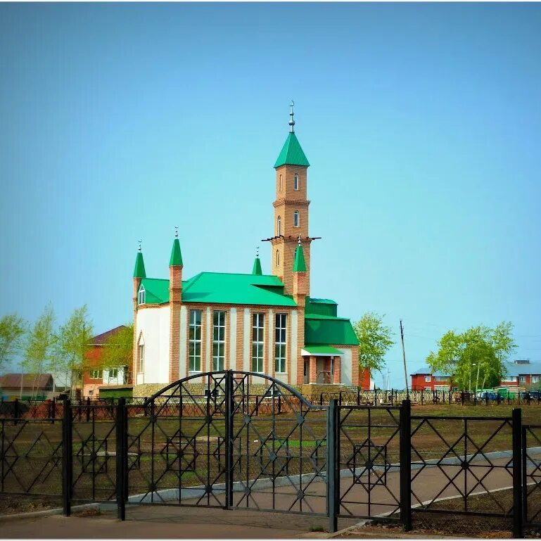 Республика башкортостан село чекмагуш. Чекмагуш мечеть села. село чекмагуш башкортостан. стелла чекмагуш. башкортостан чекмагушевский район село чекмагуш.
